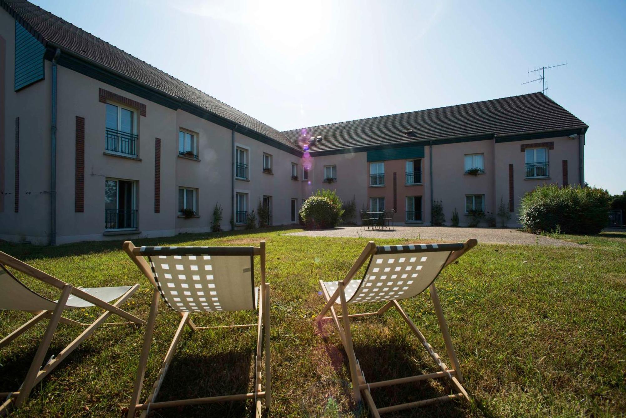 Brit Hotel Du Perche Nogent-le-Rotrou Εξωτερικό φωτογραφία
