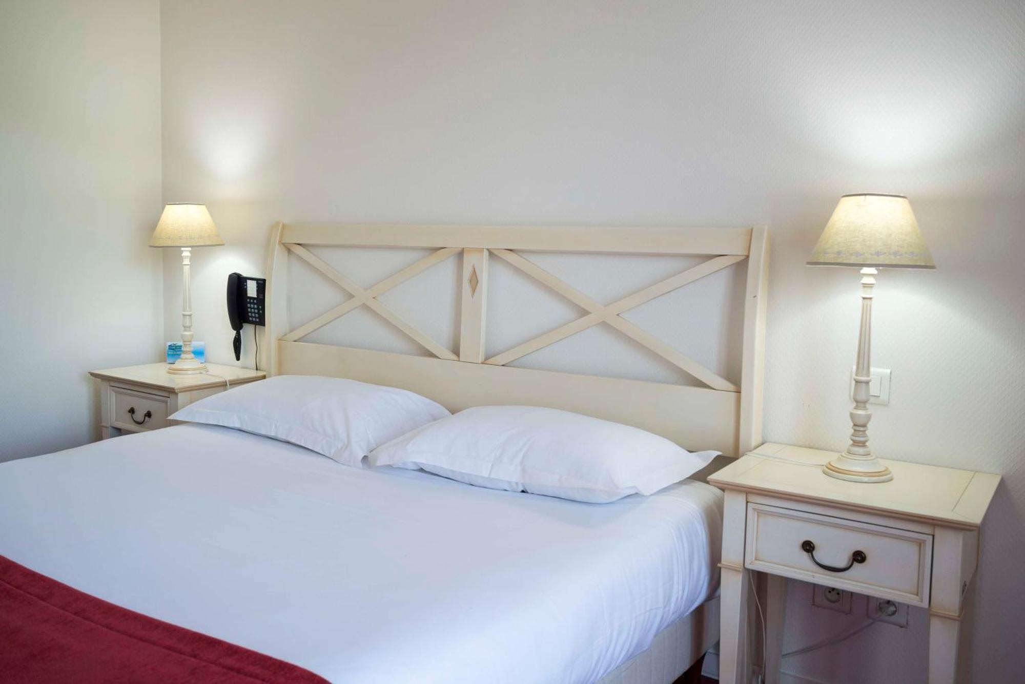 Brit Hotel Du Perche Nogent-le-Rotrou Εξωτερικό φωτογραφία