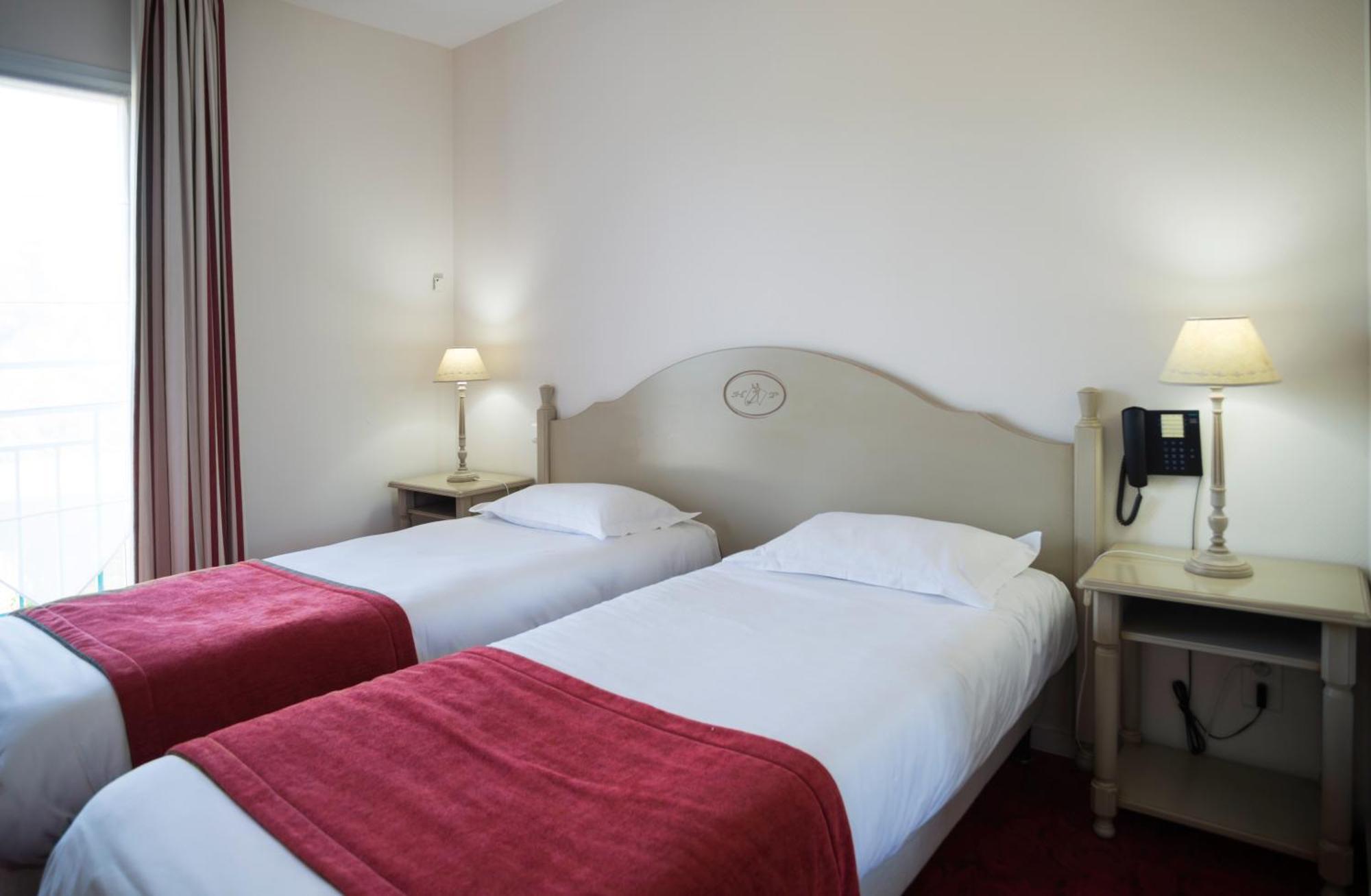 Brit Hotel Du Perche Nogent-le-Rotrou Εξωτερικό φωτογραφία
